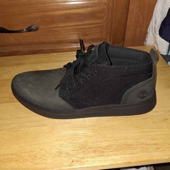 Timberland black leather Davis Square Chukka Boots in men's size 12. Pre-loved - Picture 4 of 13